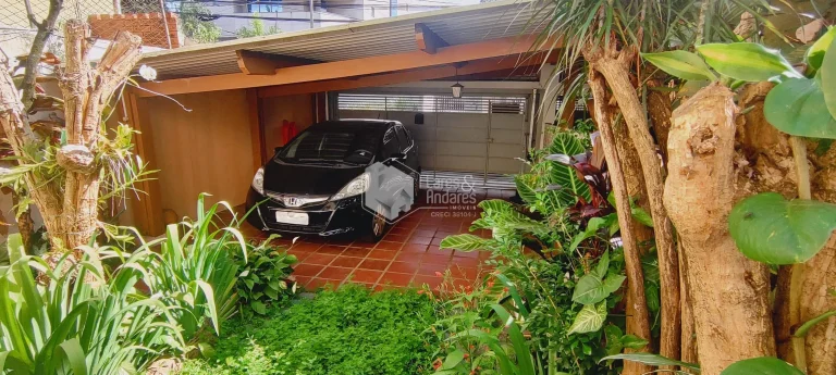 Imagem SOBRADO COM 250 M², 3 DORMS (1 SUÍTE), ARMÁRIOS NA COZINHA E NOS DORMS, EDÍCULA REFORMADA COM BANHEIRO E VGA PARA 2 CARROS, BROOKLIN, SÃO PAULO, SP