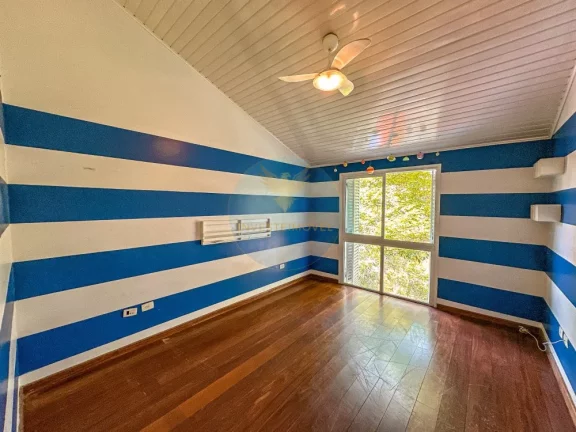 Imagem Casa em Condomínio a Venda no bairro Granja Viana - Carapicuíba, SP