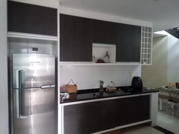 Imagem Casa com 2 dormitórios à venda por R$ 550.000 - Jardim Quaresmeira - Suzano/SP