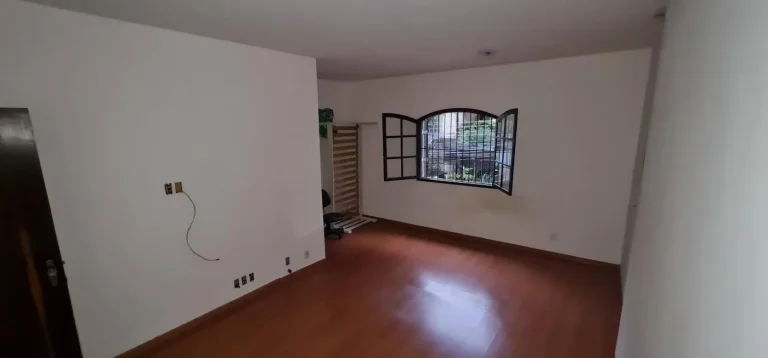 Imagem Casa para Venda em Rio de Janeiro, MEIER, 3 dormitórios, 1 suíte, 2 banheiros, 4 vagas