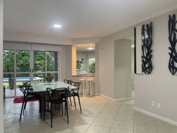 Imagem Casa com 5 dormitórios à venda, 373 m² por R$ 4.600.000,00 - Jurerê - Florianópolis/SC