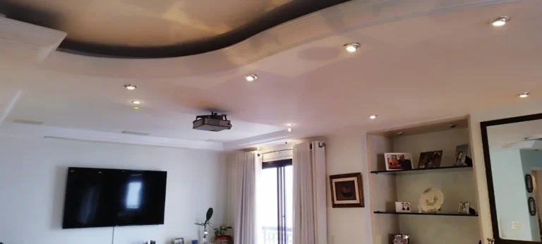 Imagem Apartamento 227 M², 1 por andar, 4Q, 4 Suítes, 5 Banheiros, 4 Vagas, Depósito, Closet, Hidro, 2 Salas, Academia, Sauna, Quadra, Salão de festa e jogos