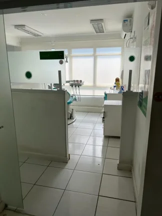 Imagem Salas Comerciais na Cidade Ademar