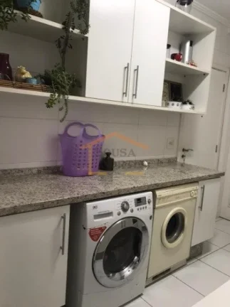 Imagem Apartamento 170m², 4 dormitórios sendo 2 suites, cozinha, dormitórios e banheiro com armários, v...