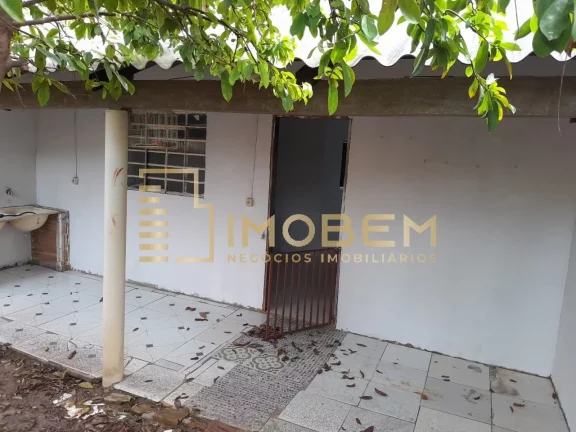 Imagem Casa à venda em Sinop-MT no Jardim Novo Horizonte: 5 quartos, 2 salas, 2 vagas de garagem, 240m² de área!