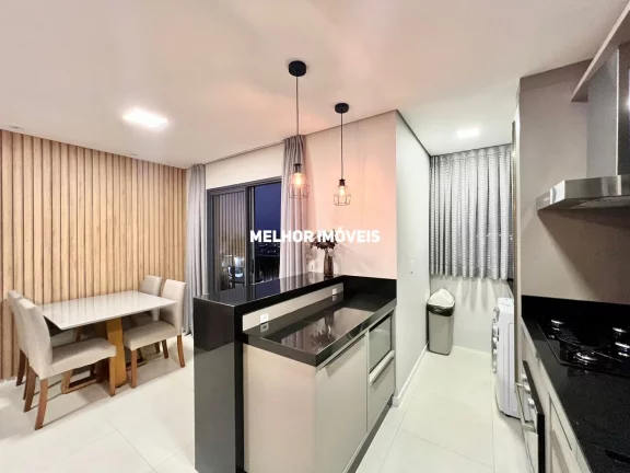 Imagem Apartamento Mobiliado com 80m² privativos, 02 suítes a venda em Balneário Camboriú