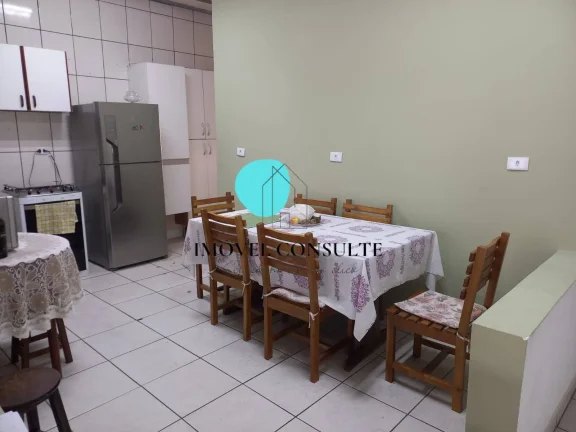 Imagem Oportunidade para Morar ou Investir! Sobrado Amplo com Renda de Locação.