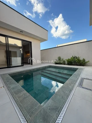 Imagem Casa Térrea à Venda com 3 Suítes no Condomínio Terras do Cancioneiro - Paulínia/SP

204 m² de ...