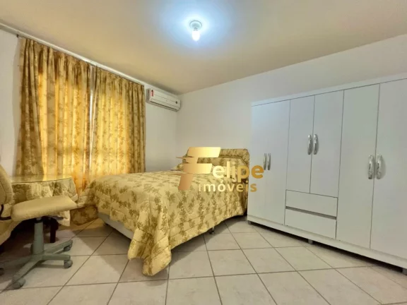 Imagem Apartamento pertinho da praia no centro de Guarapari á venda!