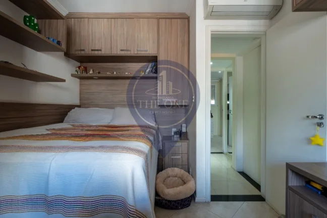Imagem Apartamento à venda na Aclimação, São Paulo-SP: 3 quartos, 1 suíte, 2 salas, 2 banheiros, 1 vaga de garagem, 83m². Venha conferir!