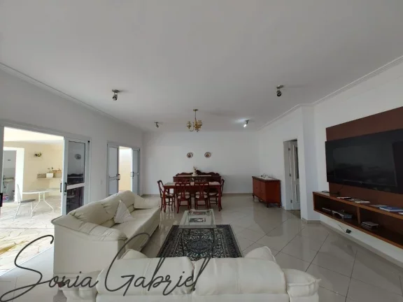 Imagem Casa no Condomínio Millenium, no bairro Jardim Recanto, com 3 Quartos, 336 m² por R$ 1.950.000, 00, em Valinhos, São Paulo.