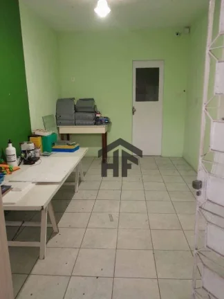 Imagem Casa de 04 Quartos, 02 Pavimentos, localizado em Candeias, Jaboatão dos Guararapes - Pernambuco.
