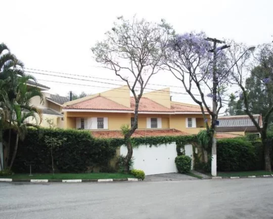 Imagem Linda casa em Condômino fechado