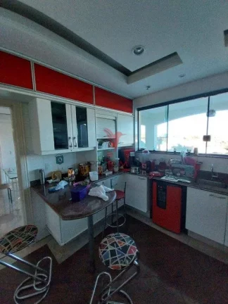 Imagem Sobrado no Portal das Colinas com 3 Suites, salão de festas e piscina. Guaratinguetá