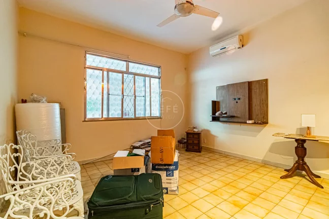 Imagem Casa com 2 Quartos à venda, 100m² - Curicica