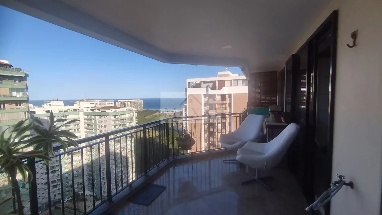 Imagem Cobertura Duplex de Alto Padrão no Condomínio Four Seasons – Vista Livre para o Mar, Pedra da Gávea e Montanhas | 4 Quartos | Barra da Tijuca