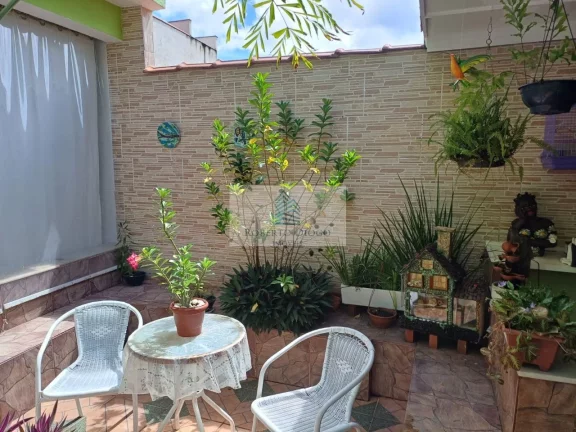 Imagem Imperdível oportunidade! Casa em condomínio à venda no Rio de Janeiro-RJ, 4 quartos, 2 suítes, 2 salas, 3 banheiros, 4 vagas, 230m².