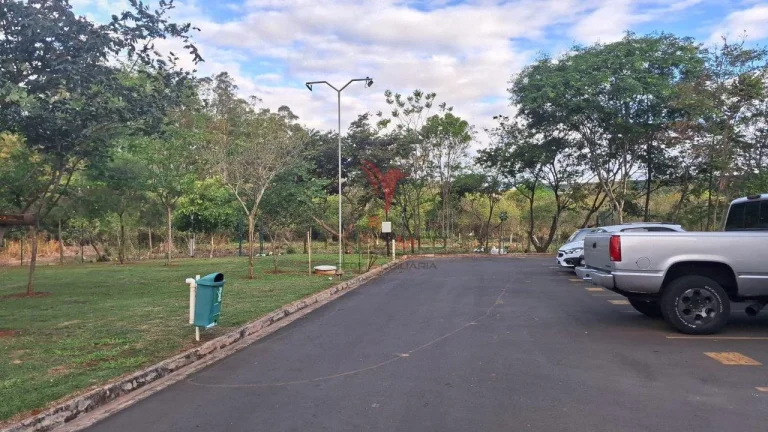 Imagem Vendo Térreo com quintal no Piazza Florença em Piracicaba