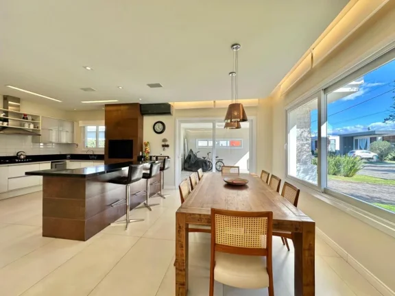 Imagem Casa em Condominio 4 Dormitórios - Bairro Zona Nova