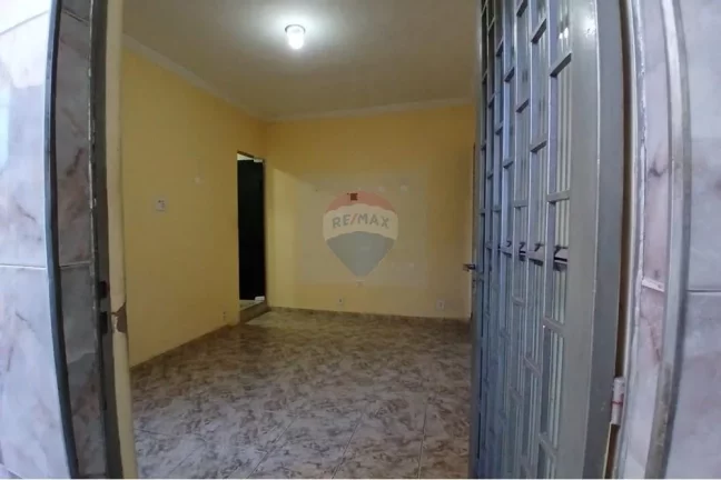 Imagem Casa à venda com 2 quartos, 52 m² em Oswaldo cruz, Rio de Janeiro.