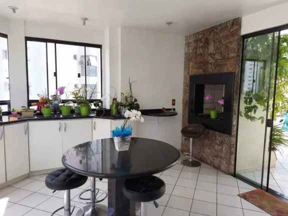 Imagem Cobertura Duplex com 5 dormitórios sendo 2 suítes e 2 vagas no Centro de Balneário Camboriú
