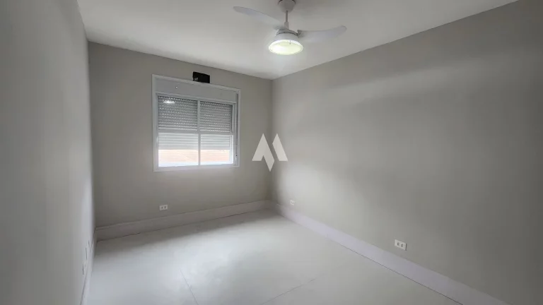 Imagem Apartamento em Ponta da Praia, Totalmente Reformado, 2 dormitórios, , 1 vaga, Santos/SP
