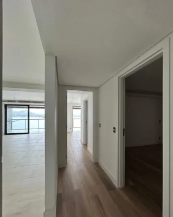 Imagem Apartamento para Venda em Angra dos Reis, Ponta da Cruz, 3 dormitórios, 3 suítes, 4 banheiros, 2 vagas