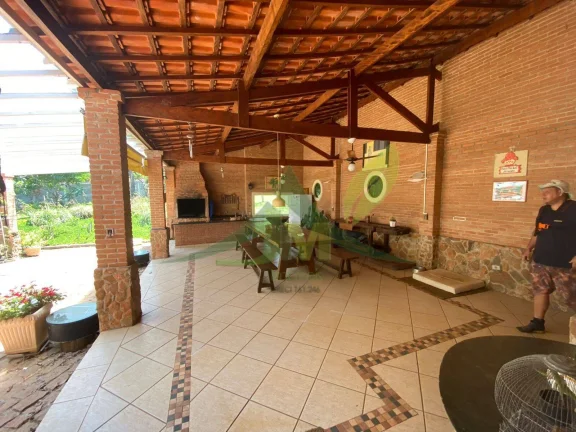 Imagem Belíssimo Sítio Pé na Água na Represa de Piracaia – 48.000 m² de Lazer