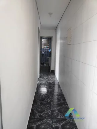 Imagem SANTO ANDRÉ Sobrado 260 metros, 2 dormitórios, 3 vagas, ótima localização excelente valor !!!