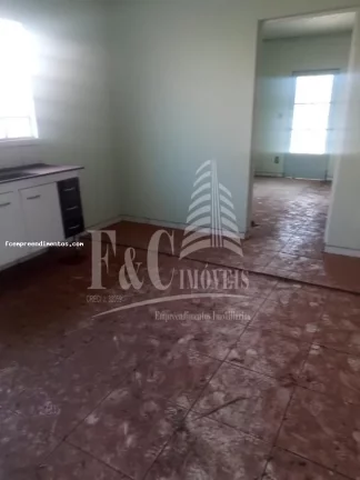 Imagem Casa para Venda em Iracemápolis, Centro, 2 dormitórios, 1 banheiro, 2 vagas