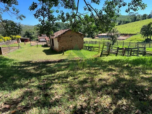 Imagem Sítio à Venda em Piracaia com 62.000m²
