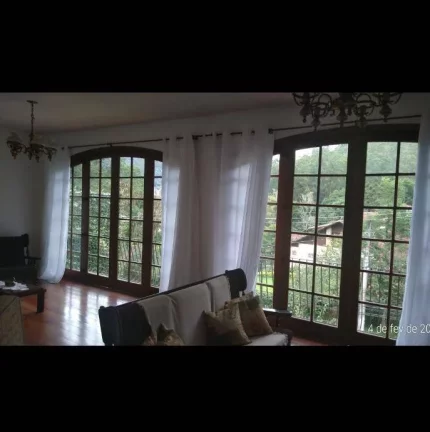 Imagem VENDO ESTA LINDA CASA EM NOVAFRIBURGO. BAIRRO: PARQUE S. CLEMENTE