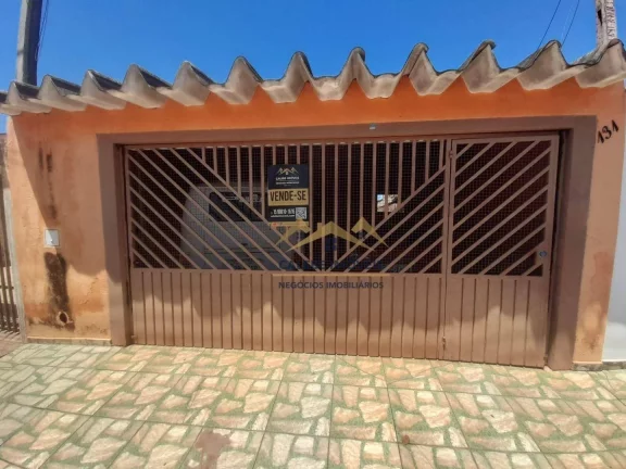 Imagem Casa com 2 dormitórios à venda, 93 m² por R$ 250.000,00 - Jardim Aeroporto - Tatuí/SP