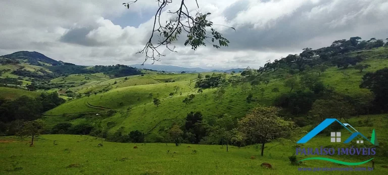 Imagem Refúgio Encantador: Sua Propriedade Rural de Sonho em Minas Gerais.