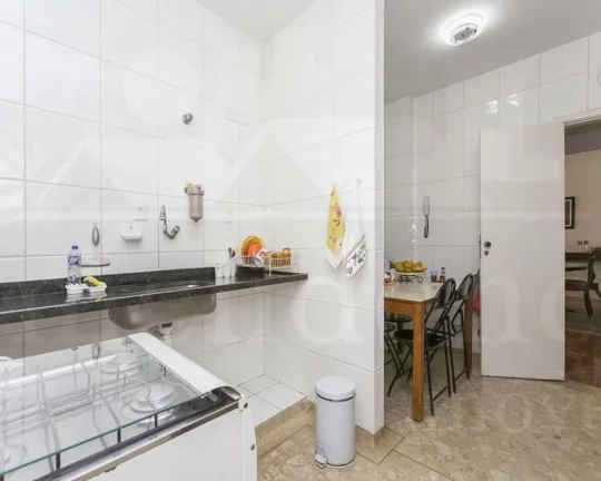Imagem Apartamento a venda em Higienópolis com 3 quartos e 1 vaga, 136m²