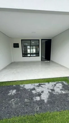 Imagem Geminado com 3 suítes e 2 vagas de garagem - Saguaçu | Joinville/SC