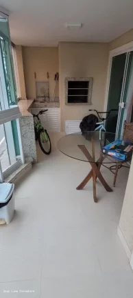Imagem Alto Padrão para Venda em Bombinhas, Bombas, 3 dormitórios, 1 suíte, 1 banheiro, 1 vaga