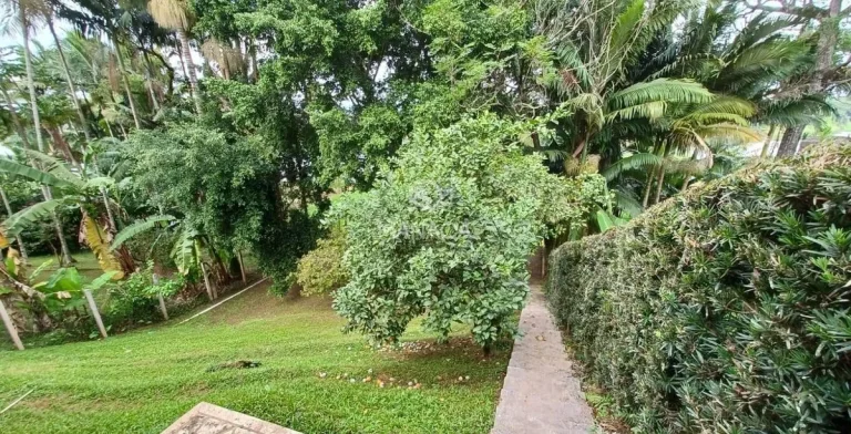 Imagem Linda Casa com Piscina e Acesso Privativo para o Rio – Barra Velha/SC