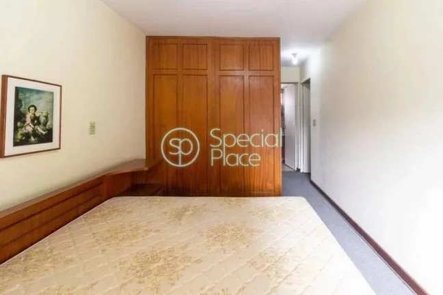 Imagem Apartamento com 122 m², localizado no coração da Vila Olímpia. Andar alto, amplo living com vara...