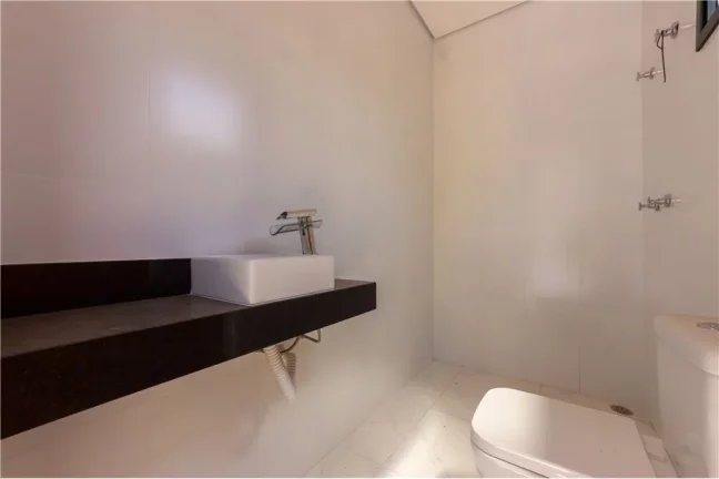 Imagem LINDO SOBRADO com 202mts e Acabamento Sofisticado