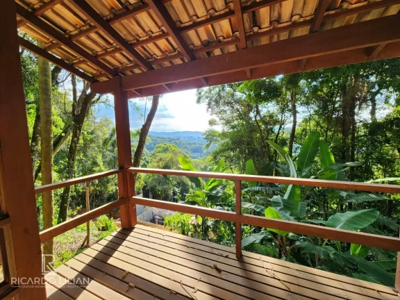 Imagem Chalé na montanha com acabamento rustico, muita paz e ar puro para a sua familia
