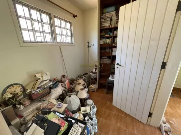 Imagem Casa térrea com terreno de 1.100m² para reforma ou demolição e construção