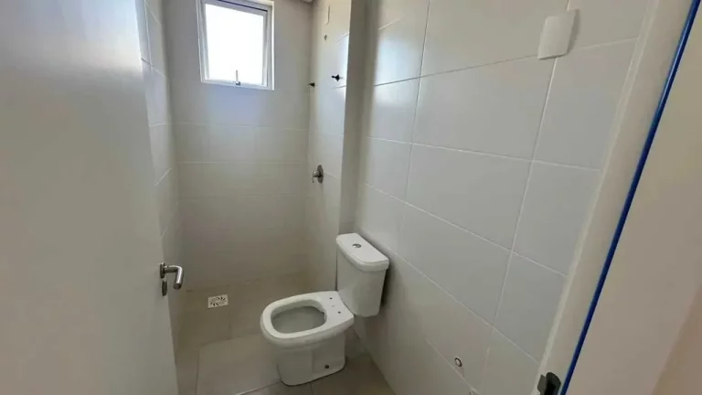 Imagem Apartamento com 3 dormitórios sendo 1 suíte e 2 vagas - Campeche, Florianópolis/SC
