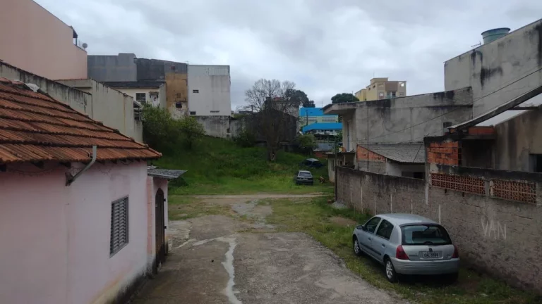 Imagem TERRENO COM CASA ANTIGA PARA CONSTRUÇÃO DE TORRES NO BAIRRO OLÍMPICO - SÃO CAETANO DO SUL
