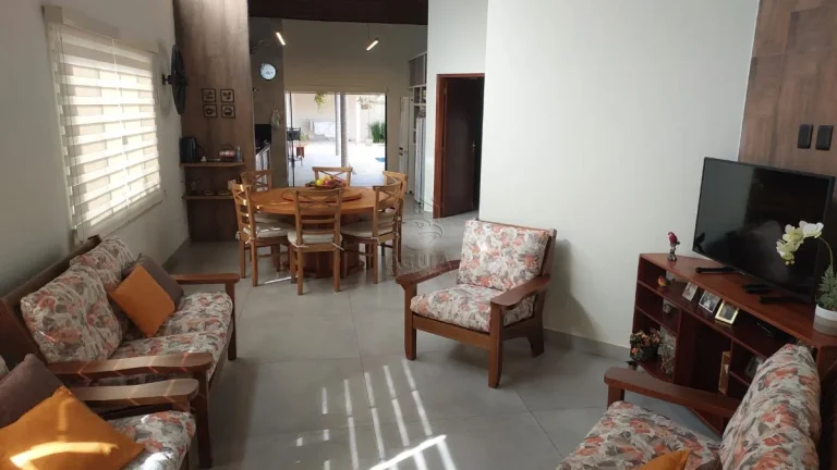 Imagem Casa em Condominio no Bairro do Horto com segurança 24 horas
