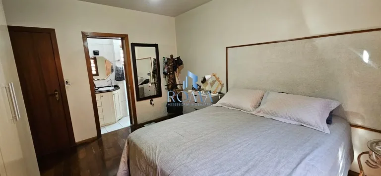 Imagem Casa de 3 dormitórios na Avenida Medianeira!