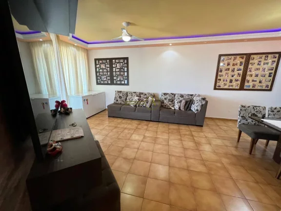 Imagem Apartamento á 300m da praia à venda no condomínio Praia do Arpoador Peruíbe