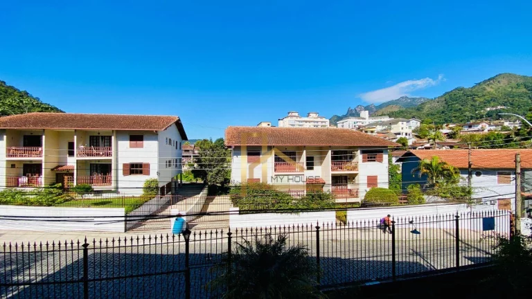 Imagem Apartamento à venda, 50 m² por R$ 260.000,00 - Cascata Guarani - Teresópolis/RJ