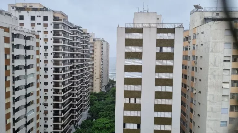Imagem Apartamento com 3 dormitórios à venda, 144 m² - Pitangueiras - Guarujá/SP