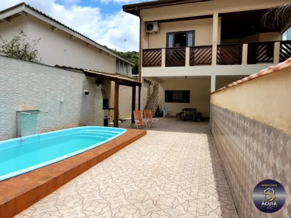 Imagem Belo sobrado no bairro Ipiranguinha em Ubatuba a venda ou locação!